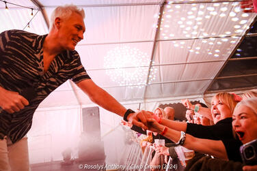 Martin Kemp, Clwb Crown