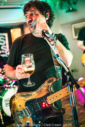 Thomas Nicholas, Clwb Crown